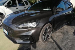 Ford Focus ST Line SW