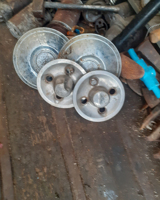 2 Copricerchi Alfa / 2 Copricerchi fiat 600