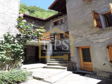Appartamento di 102 m² con 4 locali a Plesio