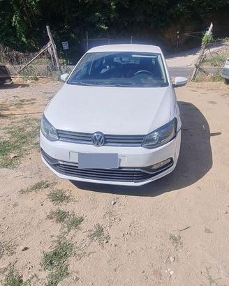 Volkswagen Polo 1.4 TDI 90CV 2015 - 90.000km