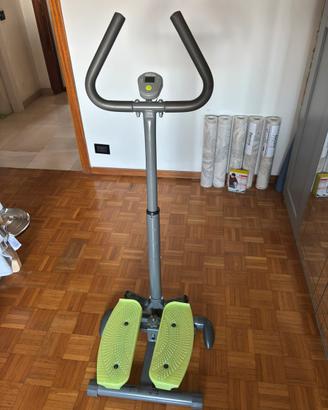 Stepper fitness con manubrio e display LCD