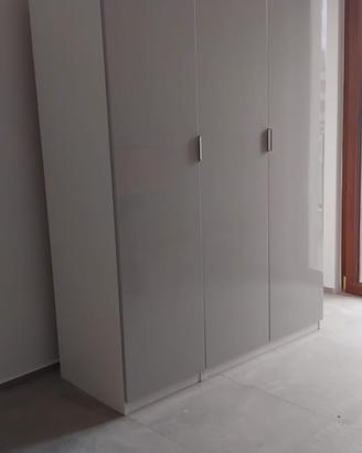 ARMADIO IKEA PAX/FARDAL 150x60x201 – PARI AL NUOVO