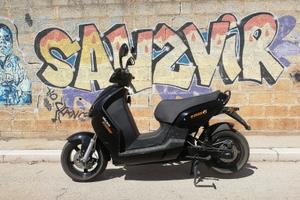 Scooter elettrico 4 kw di potenza E-Max 110S