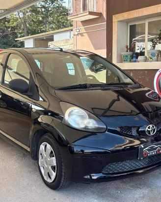 TOYOTA - Aygo - 12V VVT-i 5 porte Sound