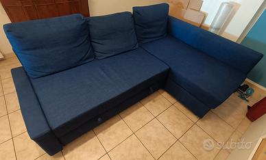 Divano letto blu Ikea con chaise longue