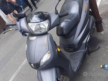 Ricambi peugeot tweet