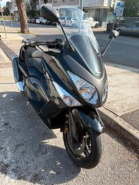 Yamaha T-max