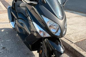 Yamaha T-max