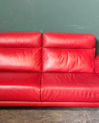 Divano e poltrona in vera pelle rosso