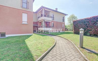 TRILOCALE CON DOPPI SERVIZI, TERRAZZO, BOX E CANTI