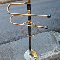 Piantana porta salviette