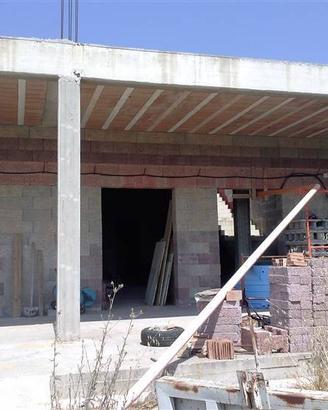 Attività / Licenza di 1100 m² con più di 5 locali 