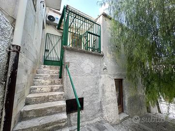 CASA INDIPENDENTE A CANOSA DI PUGLIA