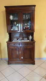 Credenza con vetrina in legno