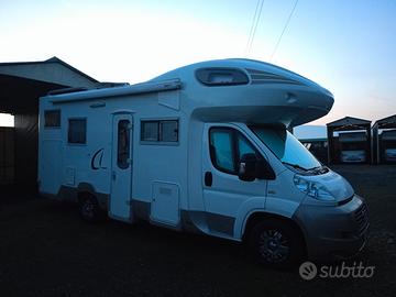 camper mansardato con garage