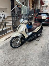 PIAGGIO BEVERLY 300 i.e. 2015