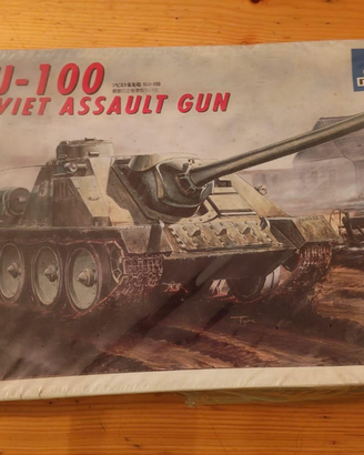 SU-100, Italeri 289 (1995 originale)
