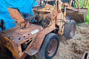 Mini pala gommata Baraldi 4RM e retroescavatore