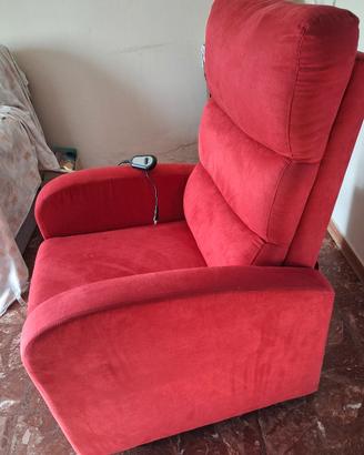 poltrona  alzata assistita 