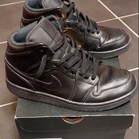 Nike Air Jordan 1 Mid taglia 40.5