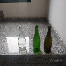 Bottiglie vuote per vino