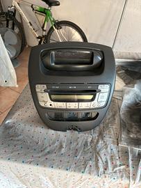 Radio per Peugeot 107 con predisposizione tomtom
