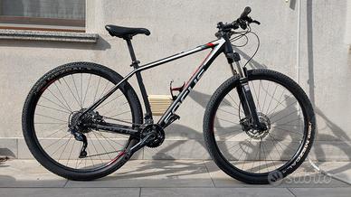 MTB Focus black Forest 29"