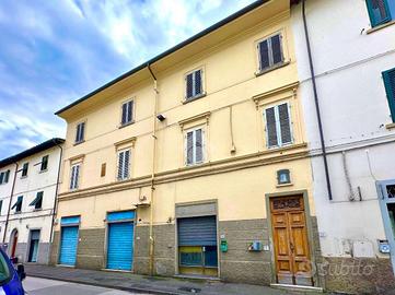 CASA SEMINDIPENDENTE A EMPOLI