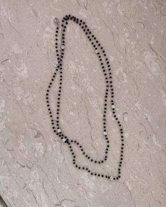 Collana con perline nere