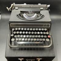 macchina da scrivere Hispano Olivetti