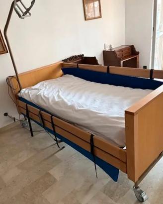 Letto ospedaliero per disabile