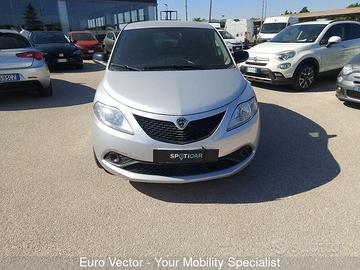 Lancia Ypsilon 1.2 69 CV 5 porte GPL Ecochic Gold