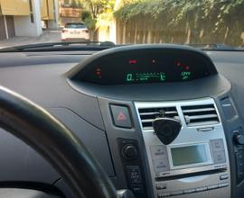 TOYOTA Yaris - 2008