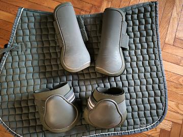 Set sottosella e parastinchi horze