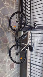 Bicicletta MTB RockRider Mountain Bike