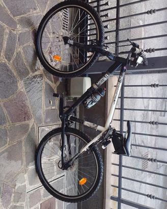 Bicicletta MTB RockRider Mountain Bike