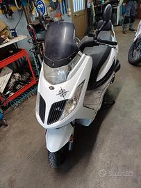 Kymco Dink 200i
