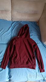 Felpa rossa con cappuccio