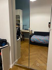 Armadio Ikea e libreria