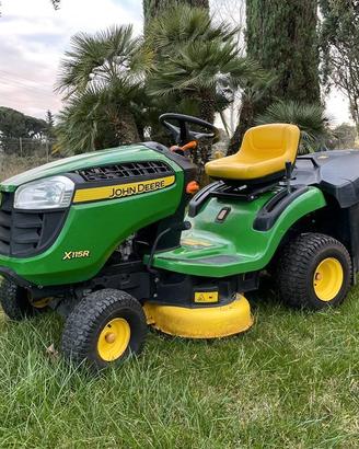 trattorino rasaerba  John Deere X115R