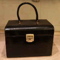 Beauty in pelle nero