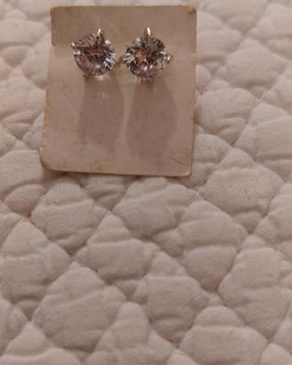 orecchini punto luce