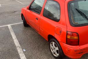 Nissan Micra, auto storica. 