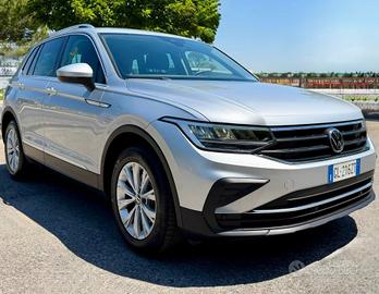 Volkswagen Tiguan 2.0 Tdi 122CV Life FARI LED