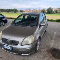 Yaris 1000 benzina