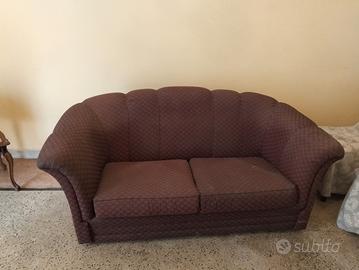 divani in buone condizioni
