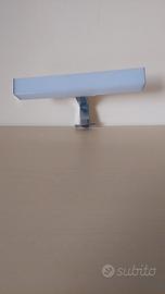 Luce LED per mobile bagno