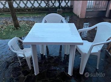 Tavolo da giardino
