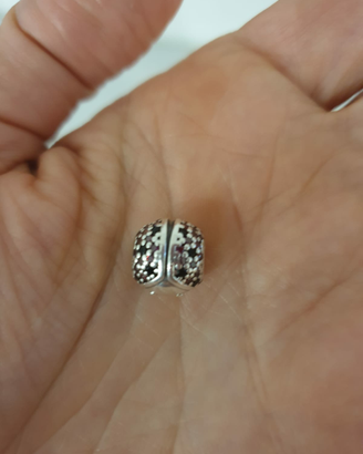 Pandora charm coccinella