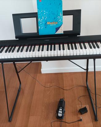 Tastiera Yamaha Piaggero NP32 pedale e cavalletto 